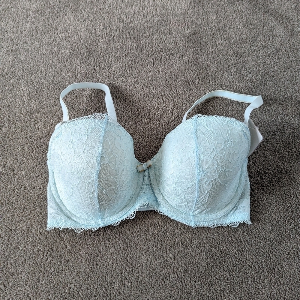Light Blue Lace Underwire Bra with Adjustable Straps